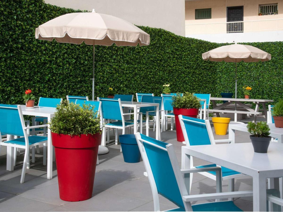 Hotel Ibis Budget Bord De Menton